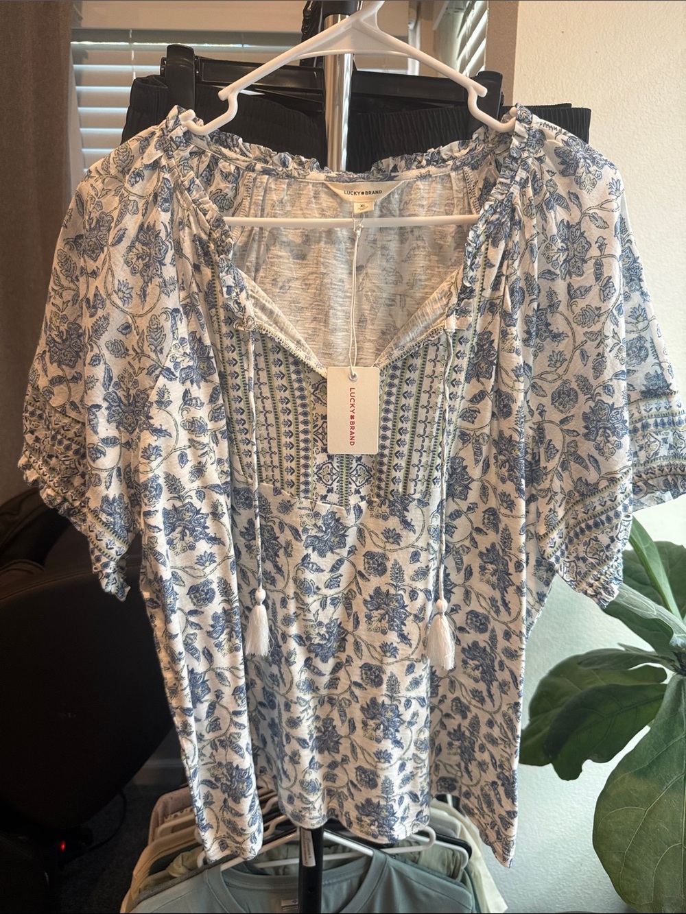 Lucky Brand White and Blue Floral Peasant Blouse